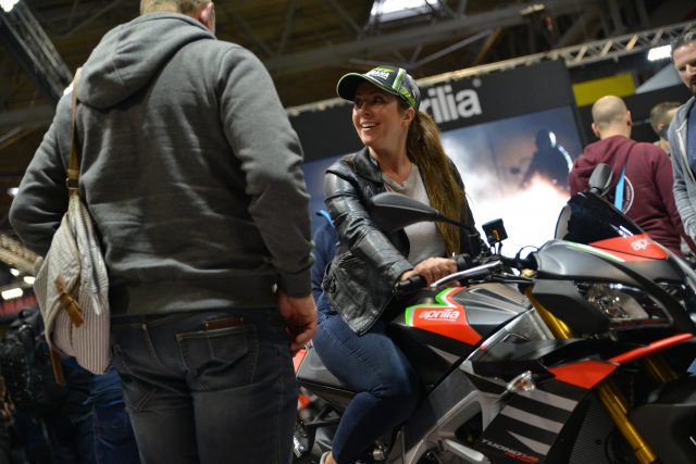 MCL19_Aprilia_33