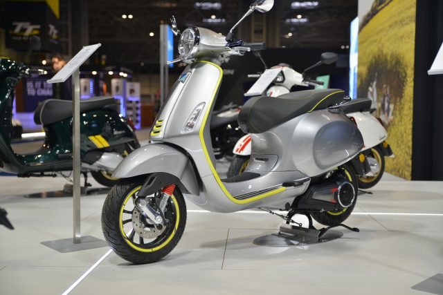 MCL19_Vespa_12