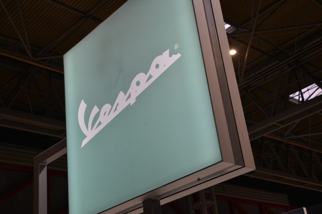 MCL19_Vespa_19