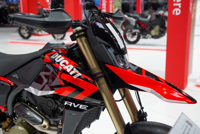 Ducati_Hypermotard_3