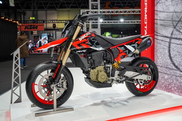 Ducati_Hypermotard_6