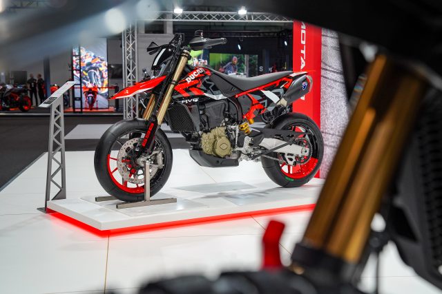 Ducati_Hypermotard_8