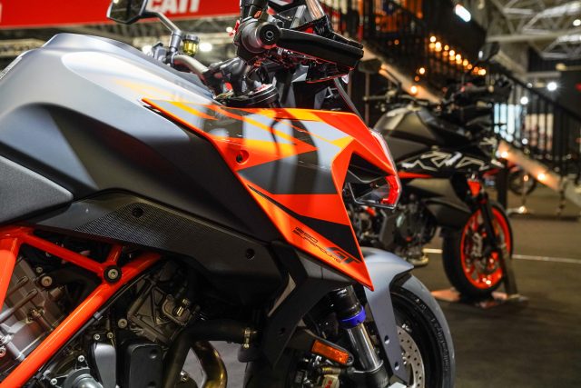 KTM_1290_Superduke_GT_5