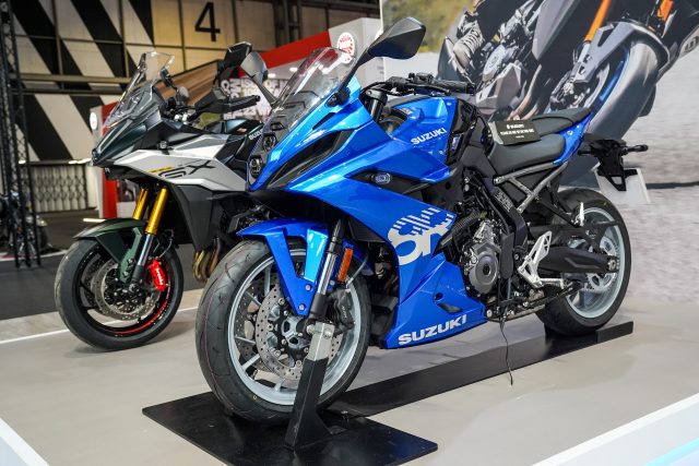 Suzuki_GSX-8R_4