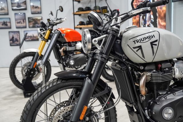 Triumph_Scrambler_1200_4