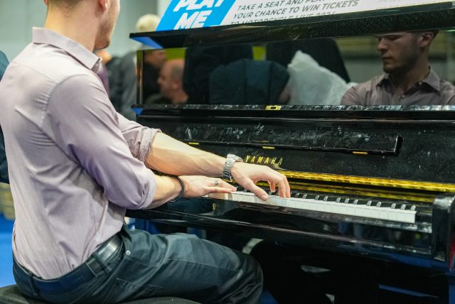 Yamaha_Piano_11