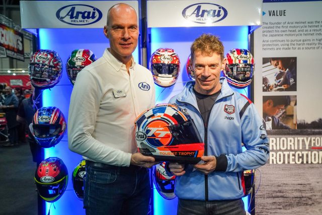 Arai_TT_Helmet_18